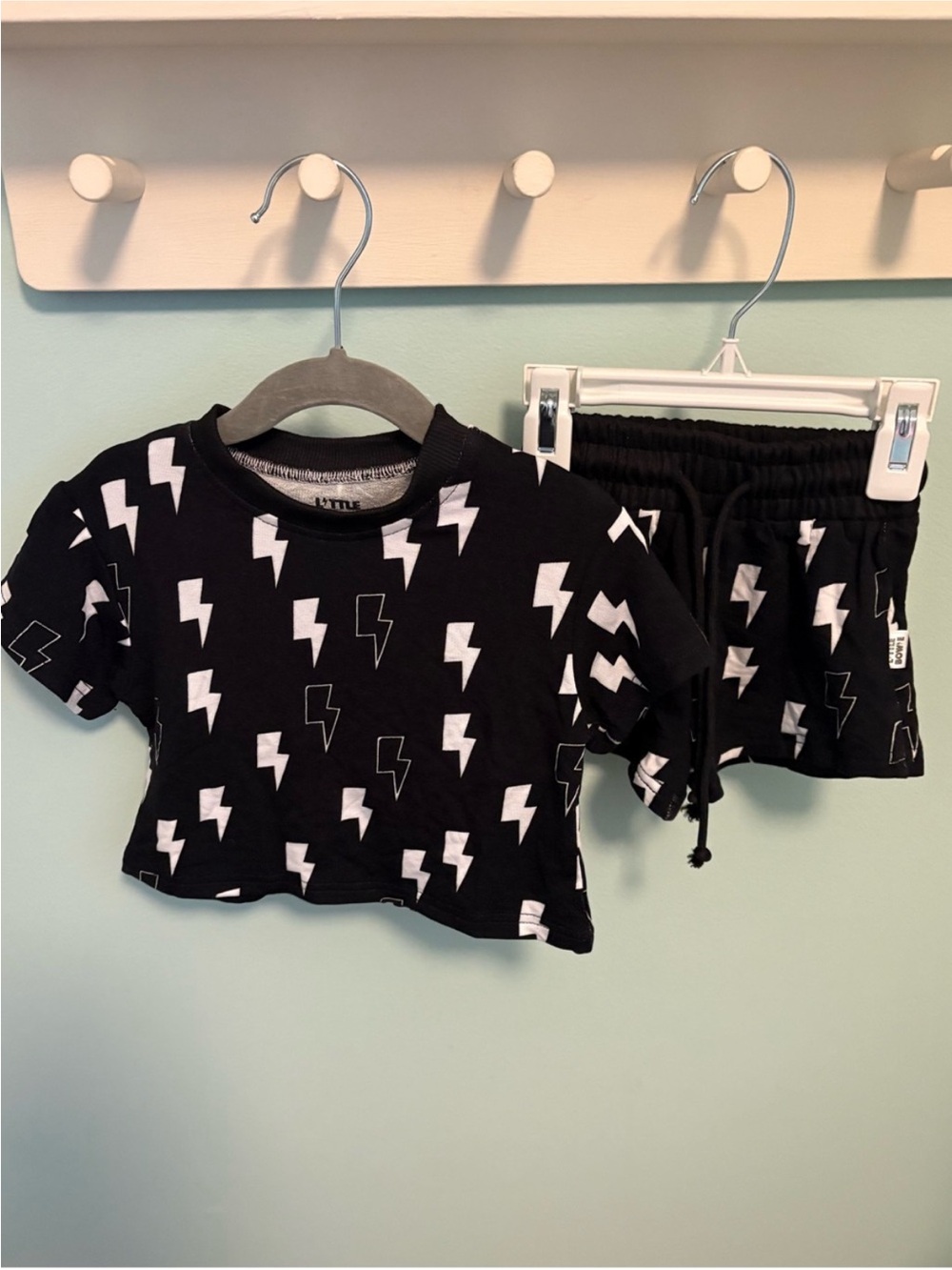 Baby Lightening Bolt Print Set